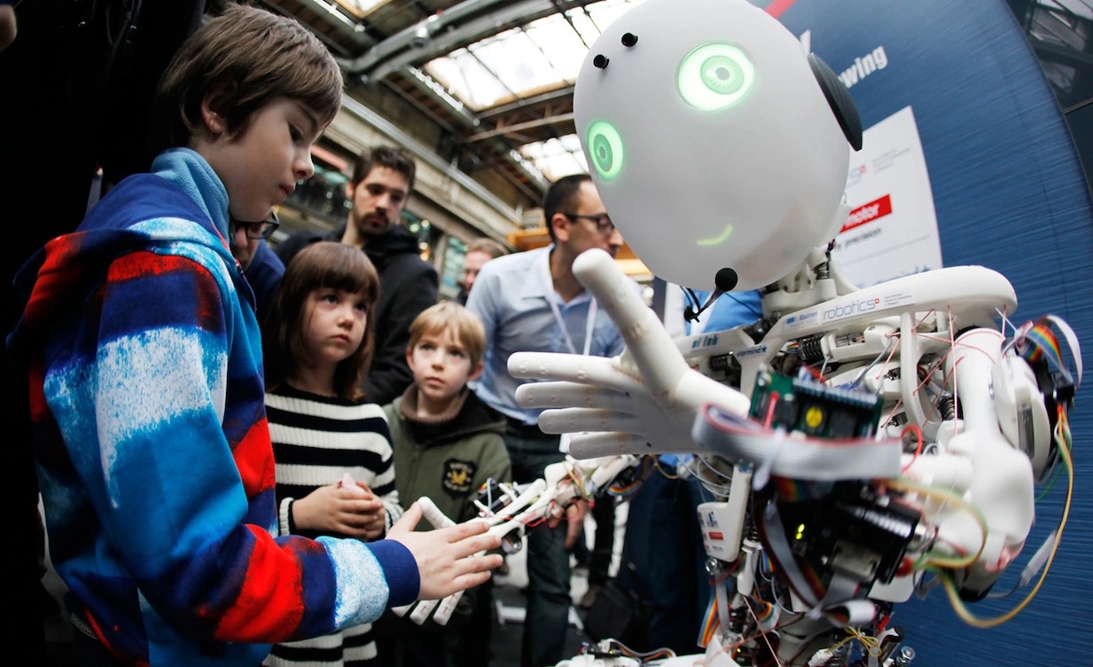 Comenzar-a-estudiar-inteligencia-artificial-en-Espana
