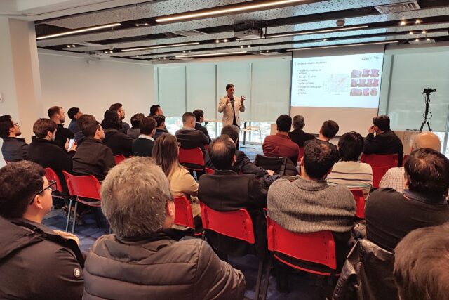 Segunda-charla-del-Ciclo-de-Vinculacion-Academia-Construccion-impulsado-por-CDT-y-el-Departamento-de-Ingenieria-civil-DIC-de-la-Universidad-de-Chile-3-scaled-1